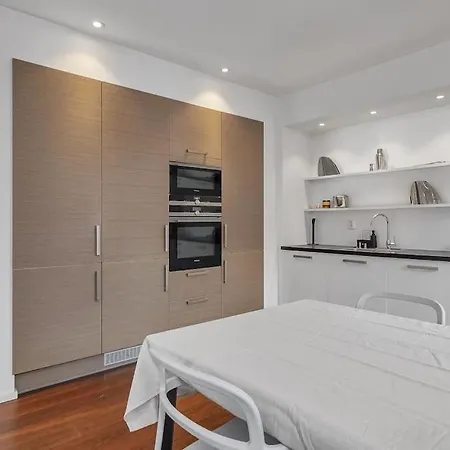 Romslig Leilighet I Hjertet Av Sentrum! Apartment